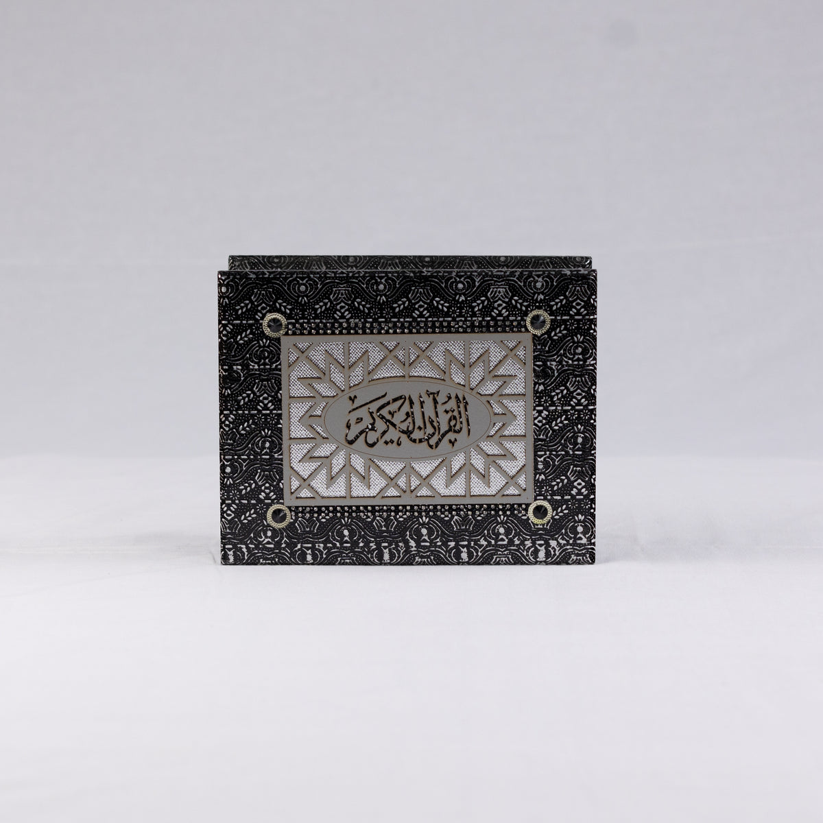 OTT-0014-SYEGY 9.5 in (L) x 7.5 in (W) x 4 in (H)