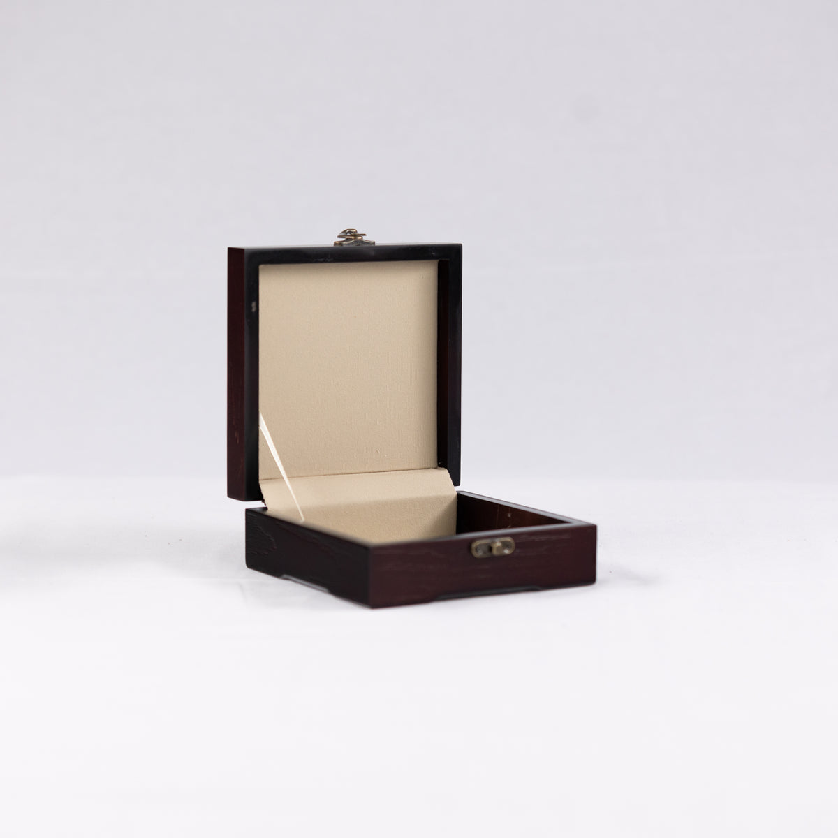 Tatreez Jewelry Box