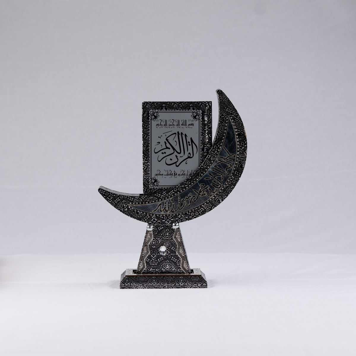 OTT-0101-SYEGY 19 in (L) x 11 in (W) x 3.5 in (H)